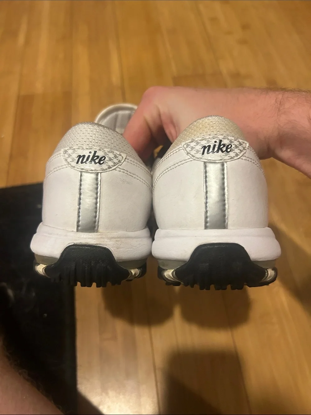 Nike Men’s vintage golf shoes